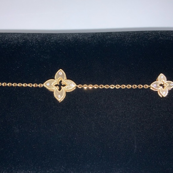 18k Venetian Station Necklace - Picture 10 of 14